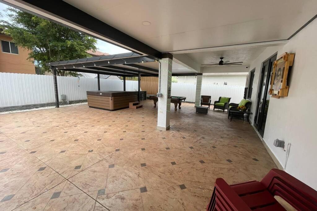 Villa Yenya Miami Exterior photo
